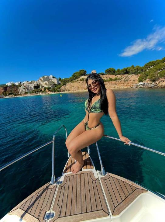 Antonella Colombian